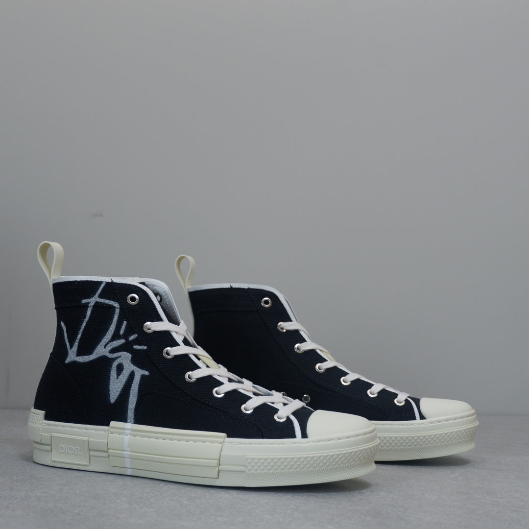 Designer Sneakers Shoes – Lifestyle Sneakers, Latest Sneakers