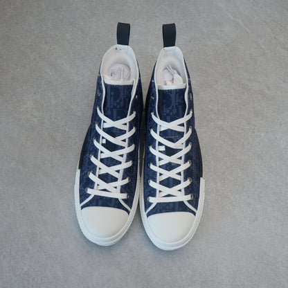 Designer Sneakers Shoes – Lifestyle Sneakers, Latest Sneakers