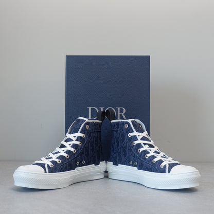 Designer Sneakers Shoes – Lifestyle Sneakers, Latest Sneakers