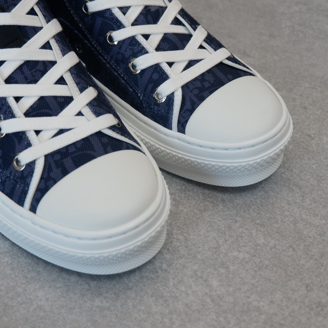 Designer Sneakers Shoes – Lifestyle Sneakers, Latest Sneakers