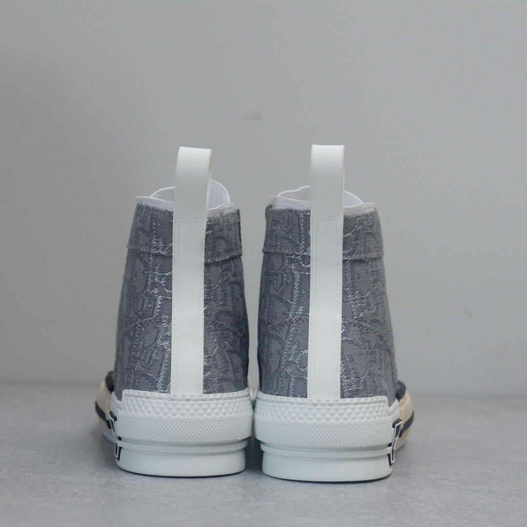 Designer Sneakers Shoes – Lifestyle Sneakers, Latest Sneakers