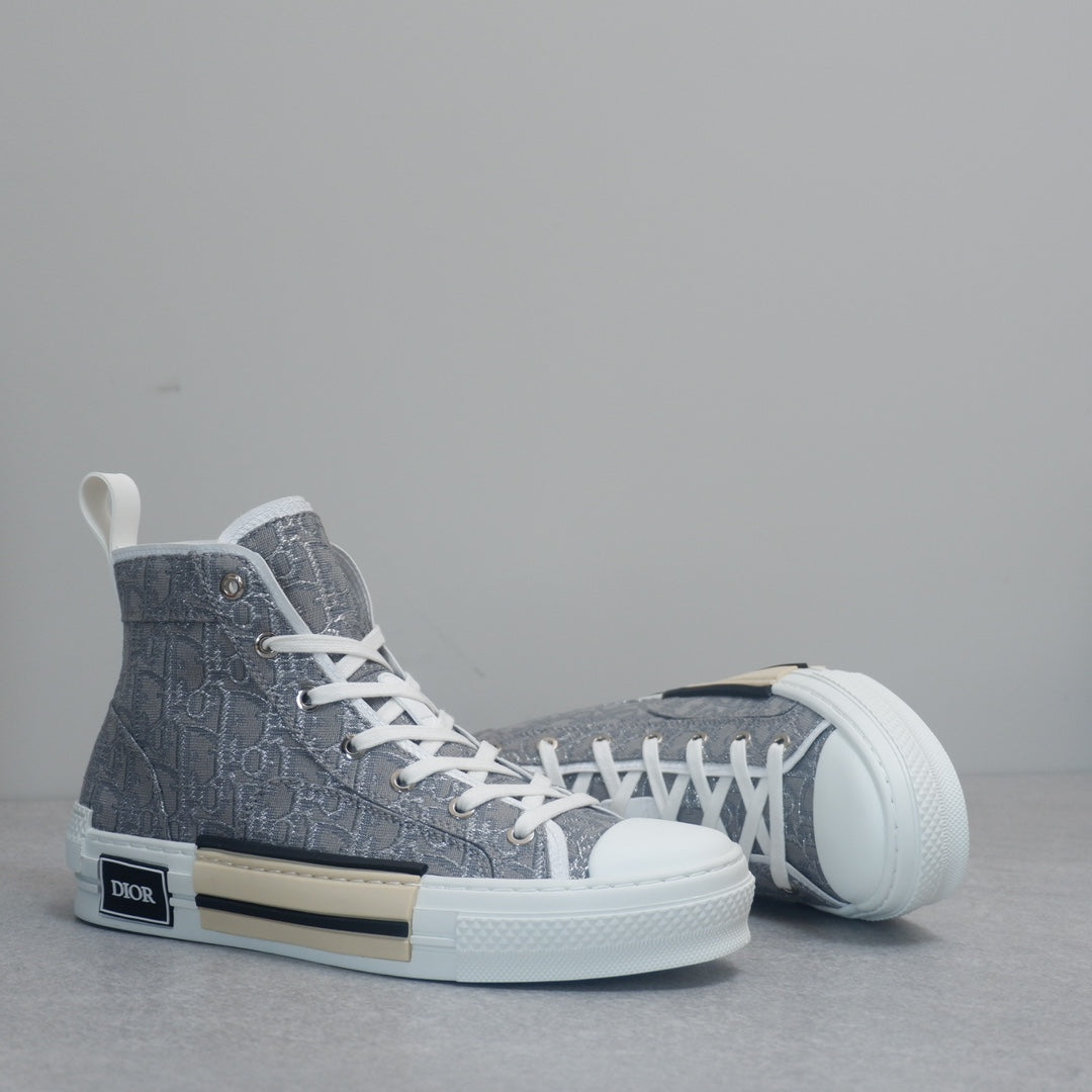 Designer Sneakers Shoes – Lifestyle Sneakers, Latest Sneakers