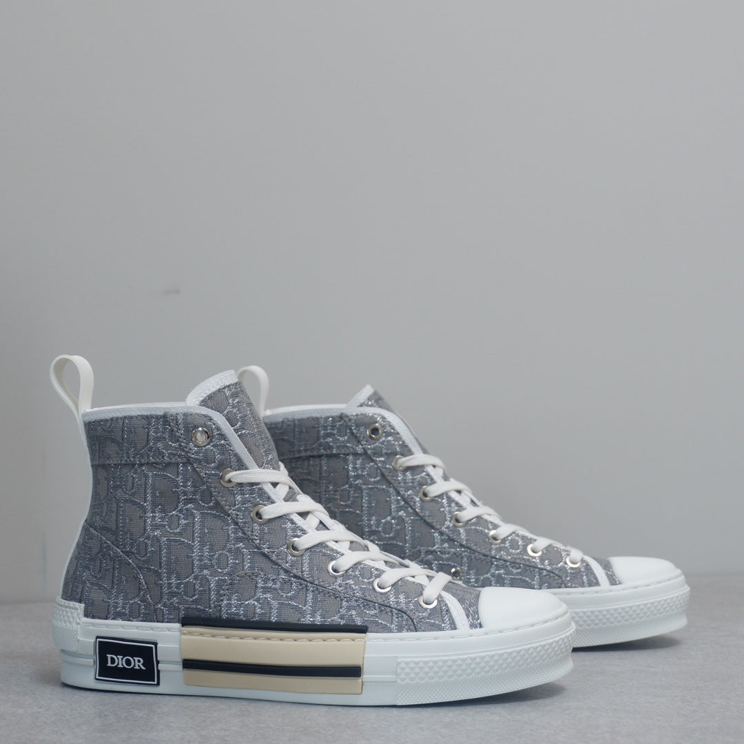 Designer Sneakers Shoes – Lifestyle Sneakers, Latest Sneakers