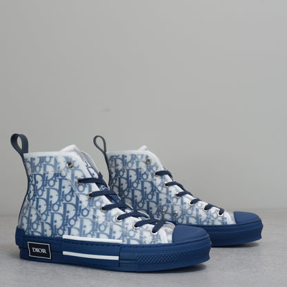 Designer Sneakers Shoes – Lifestyle Sneakers, Latest Sneakers