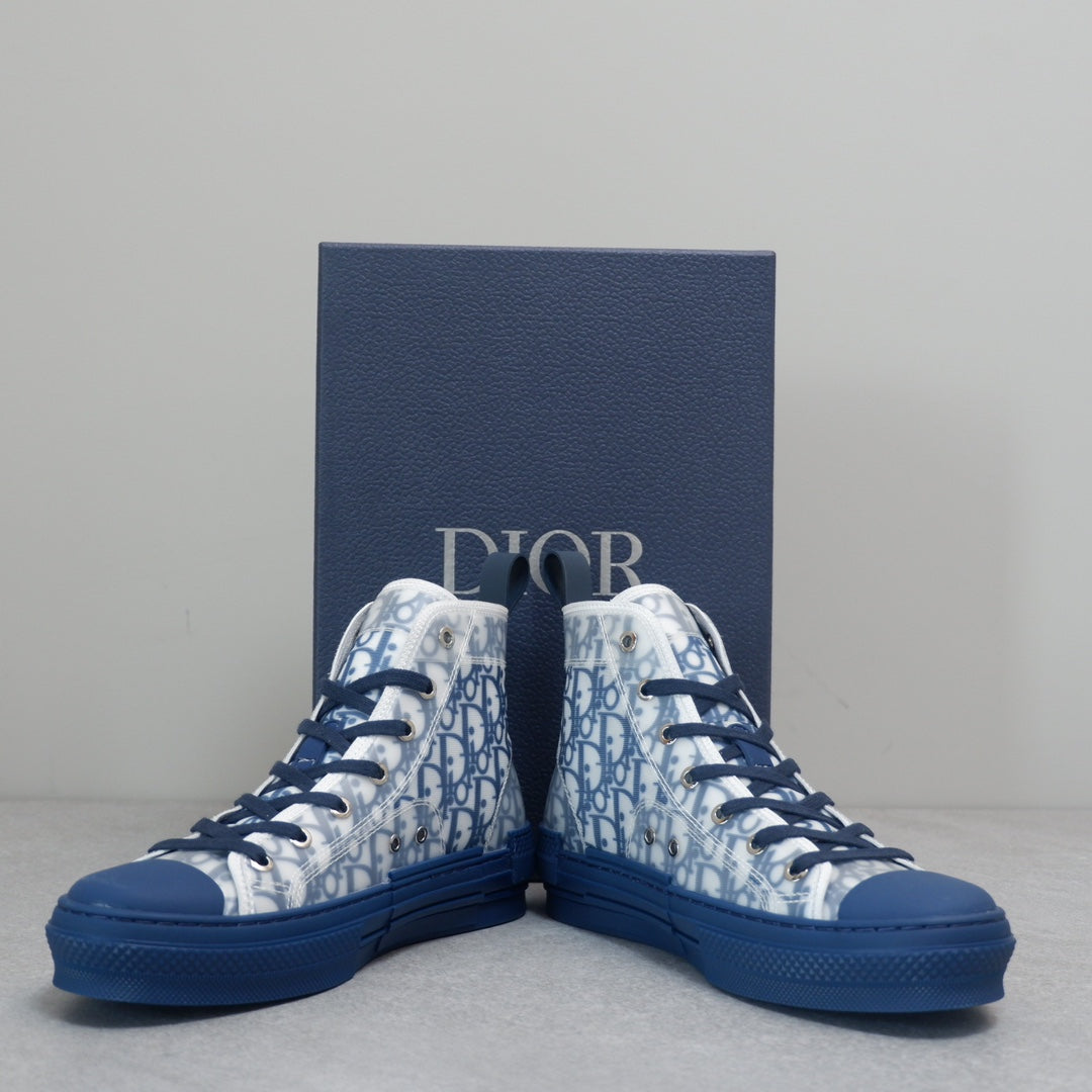 Designer Sneakers Shoes – Lifestyle Sneakers, Latest Sneakers
