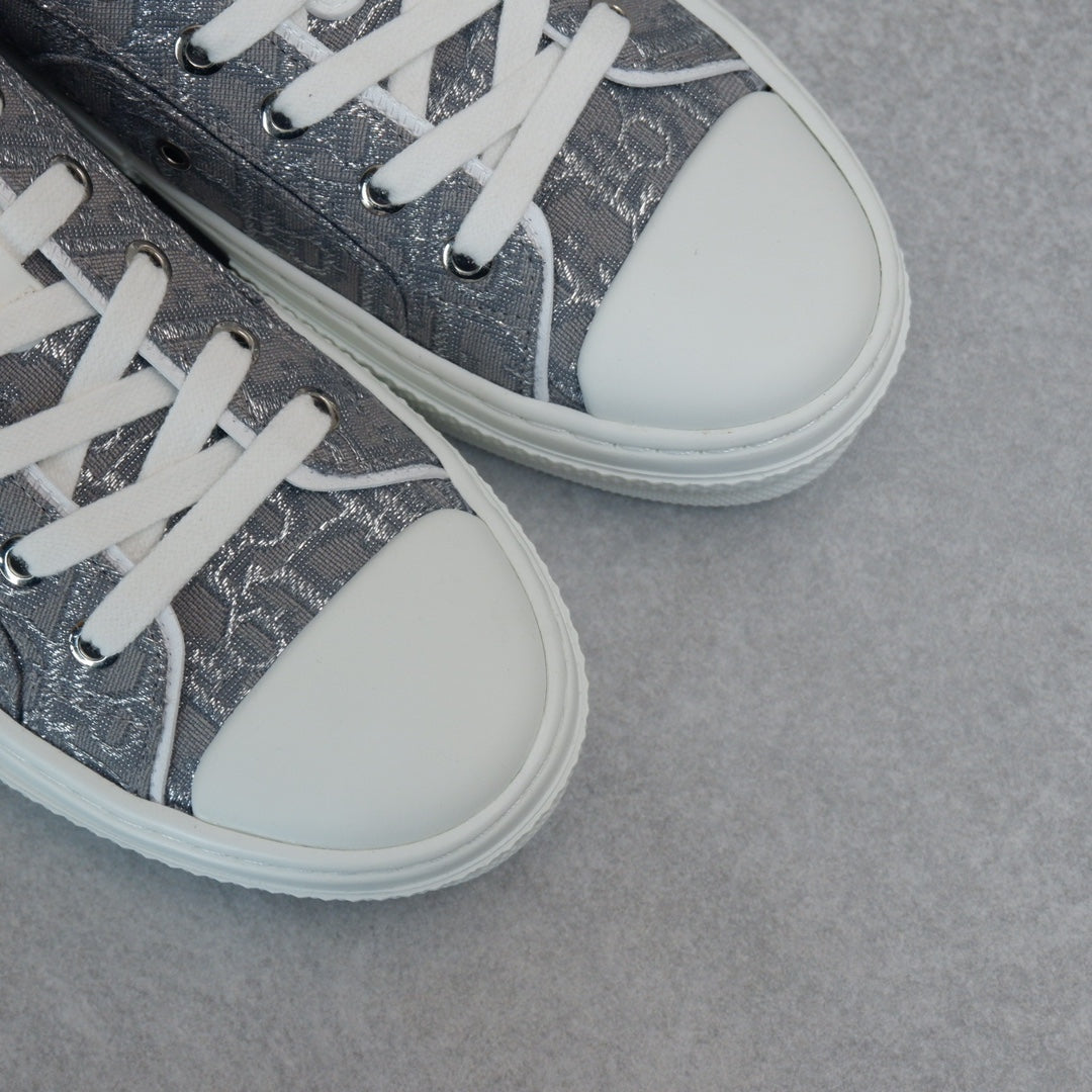 Designer Sneakers Shoes – Lifestyle Sneakers, Latest Sneakers