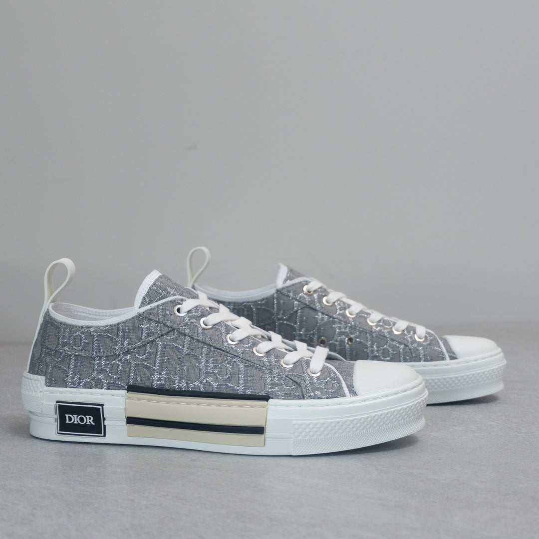 Designer Sneakers Shoes – Lifestyle Sneakers, Latest Sneakers