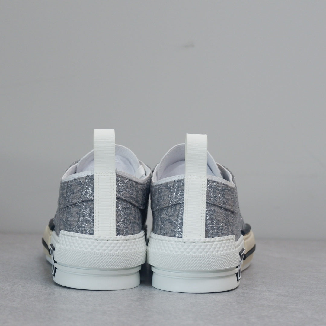 Designer Sneakers Shoes – Lifestyle Sneakers, Latest Sneakers