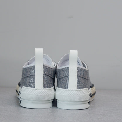 Designer Sneakers Shoes – Lifestyle Sneakers, Latest Sneakers
