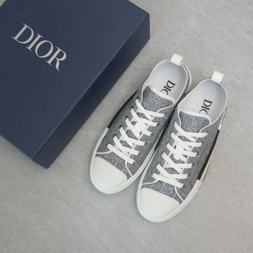Designer Sneakers Shoes – Lifestyle Sneakers, Latest Sneakers