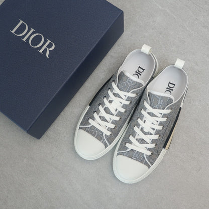 Designer Sneakers Shoes – Lifestyle Sneakers, Latest Sneakers