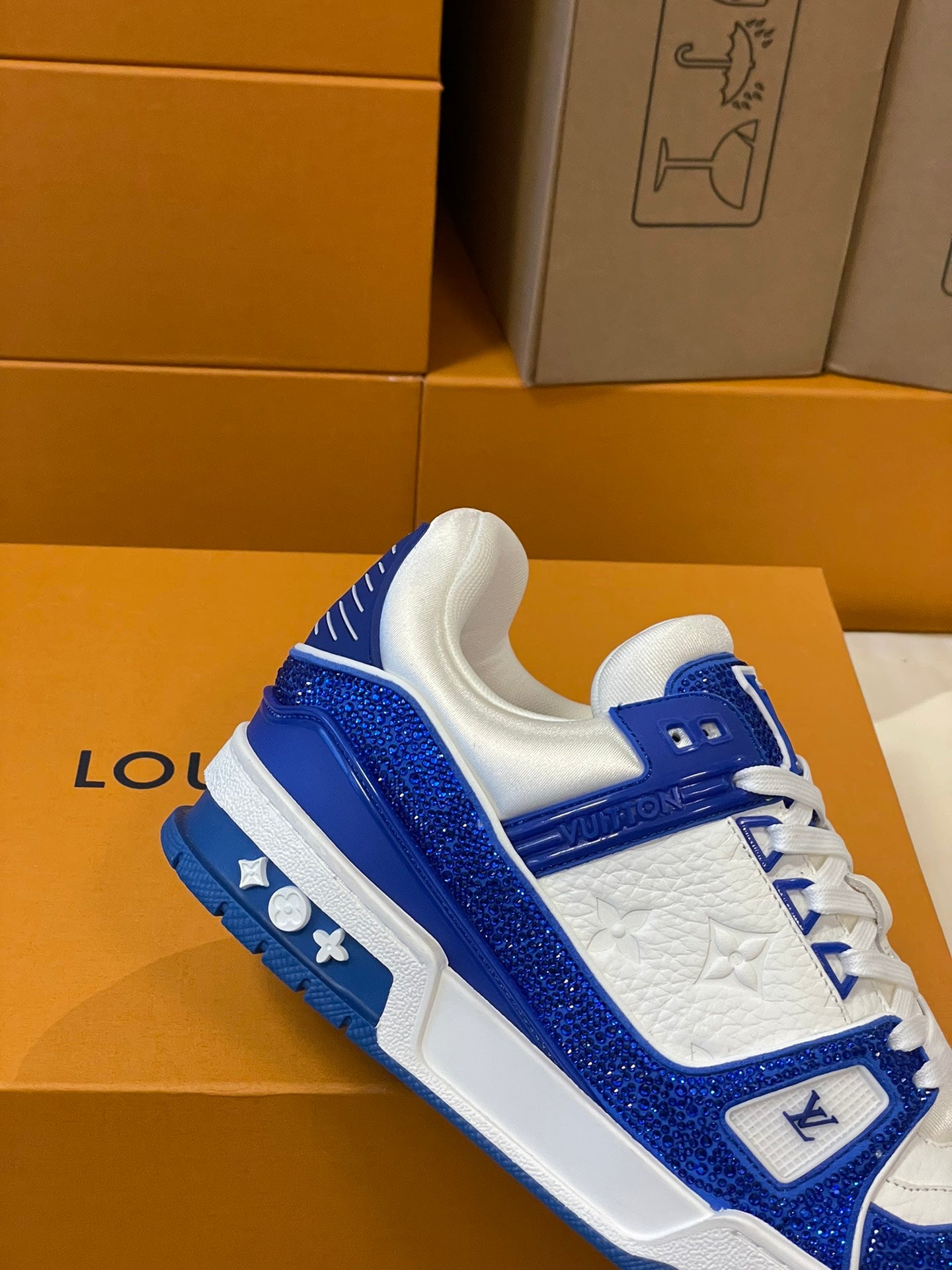 Designer Sneakers – Mens Shoes, Sneakers, Shoes for Mens and womens