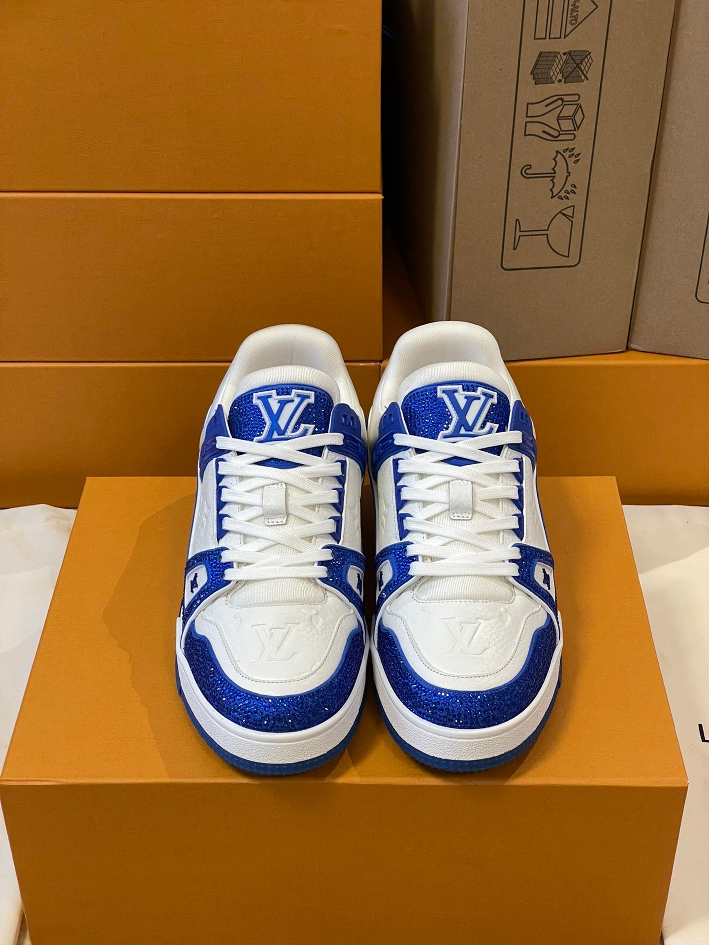 Designer Sneakers – Mens Shoes, Sneakers, Shoes for Mens and womens