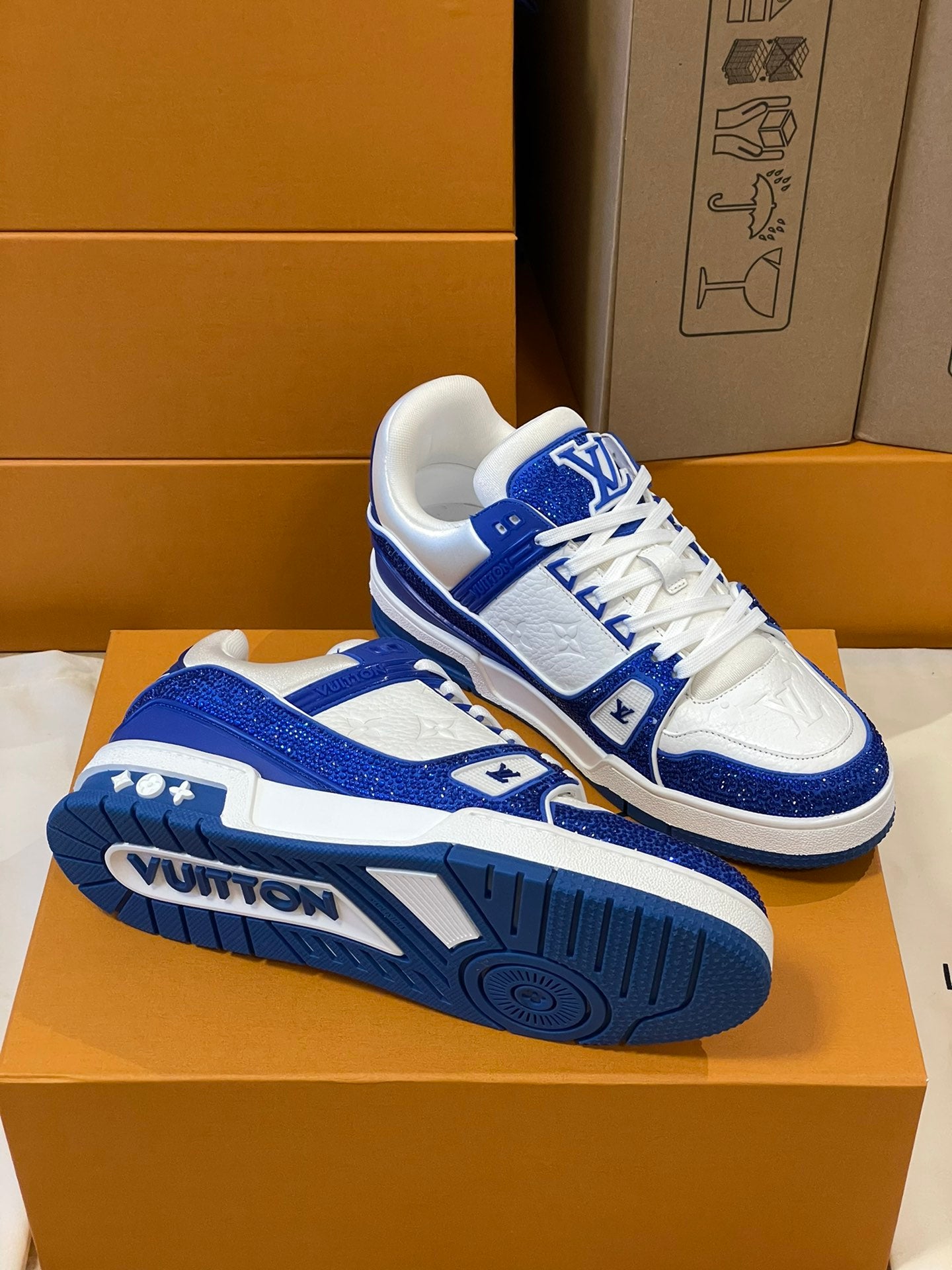 Designer Sneakers – Mens Shoes, Sneakers, Shoes for Mens and womens