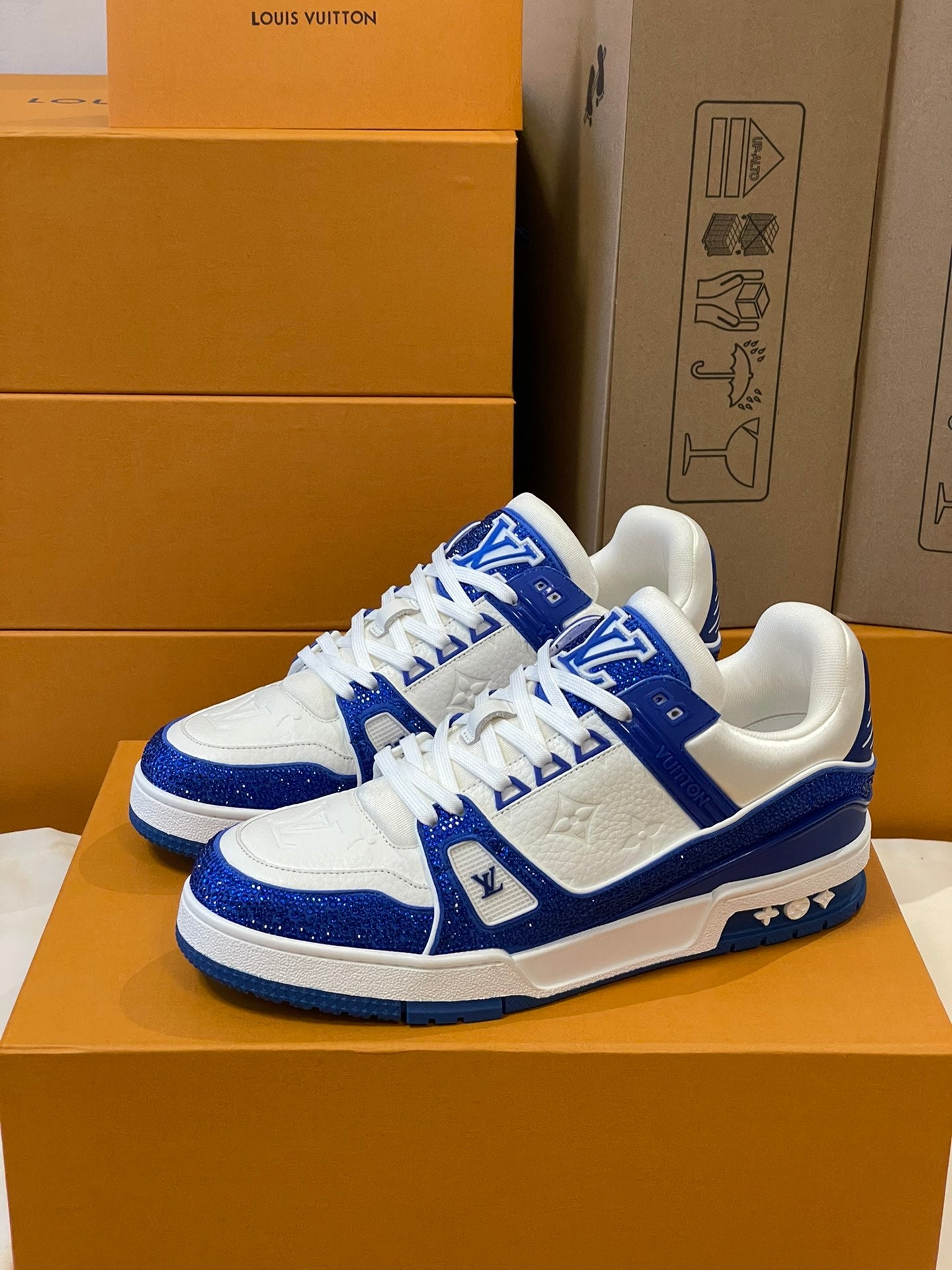 Designer Sneakers – Mens Shoes, Sneakers, Shoes for Mens and womens