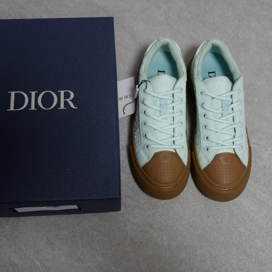 Designer Sneakers Shoes – Lifestyle Sneakers, Latest Sneakers