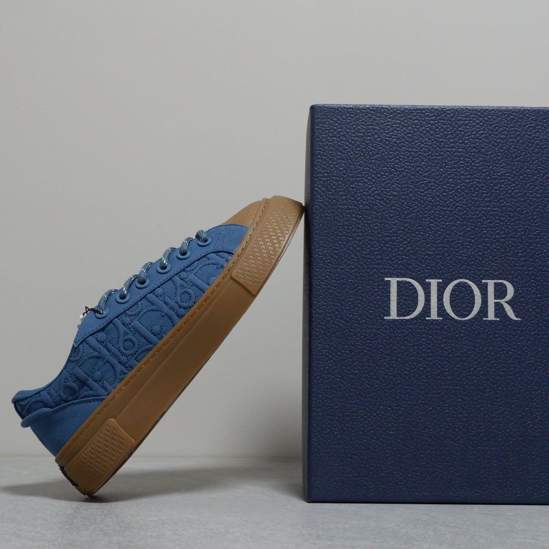 Designer Sneakers Shoes – Lifestyle Sneakers, Latest Sneakers
