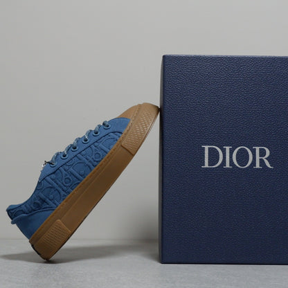 Designer Sneakers Shoes – Lifestyle Sneakers, Latest Sneakers