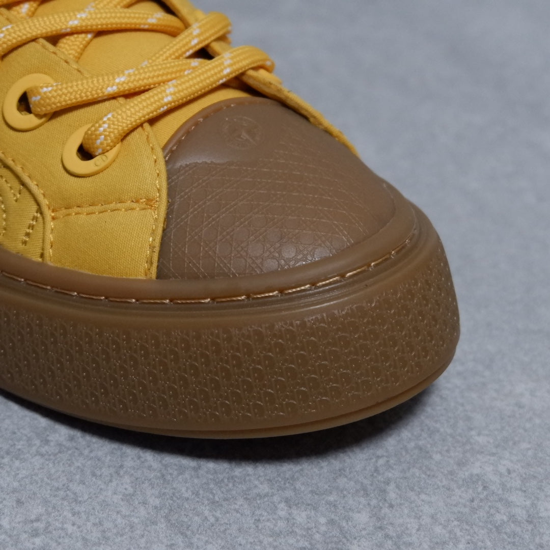 Designer Sneakers Shoes – Lifestyle Sneakers, Latest Sneakers