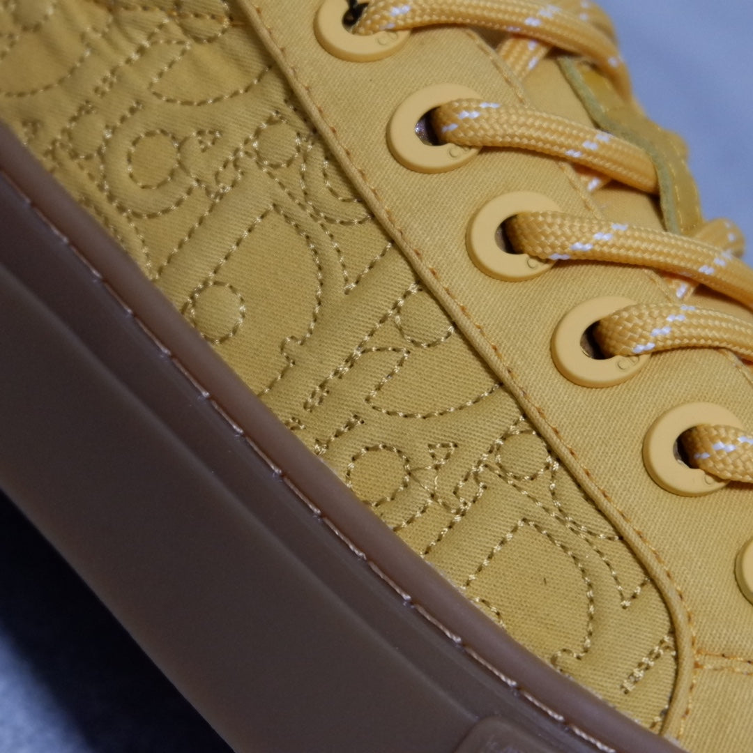 Designer Sneakers Shoes – Lifestyle Sneakers, Latest Sneakers