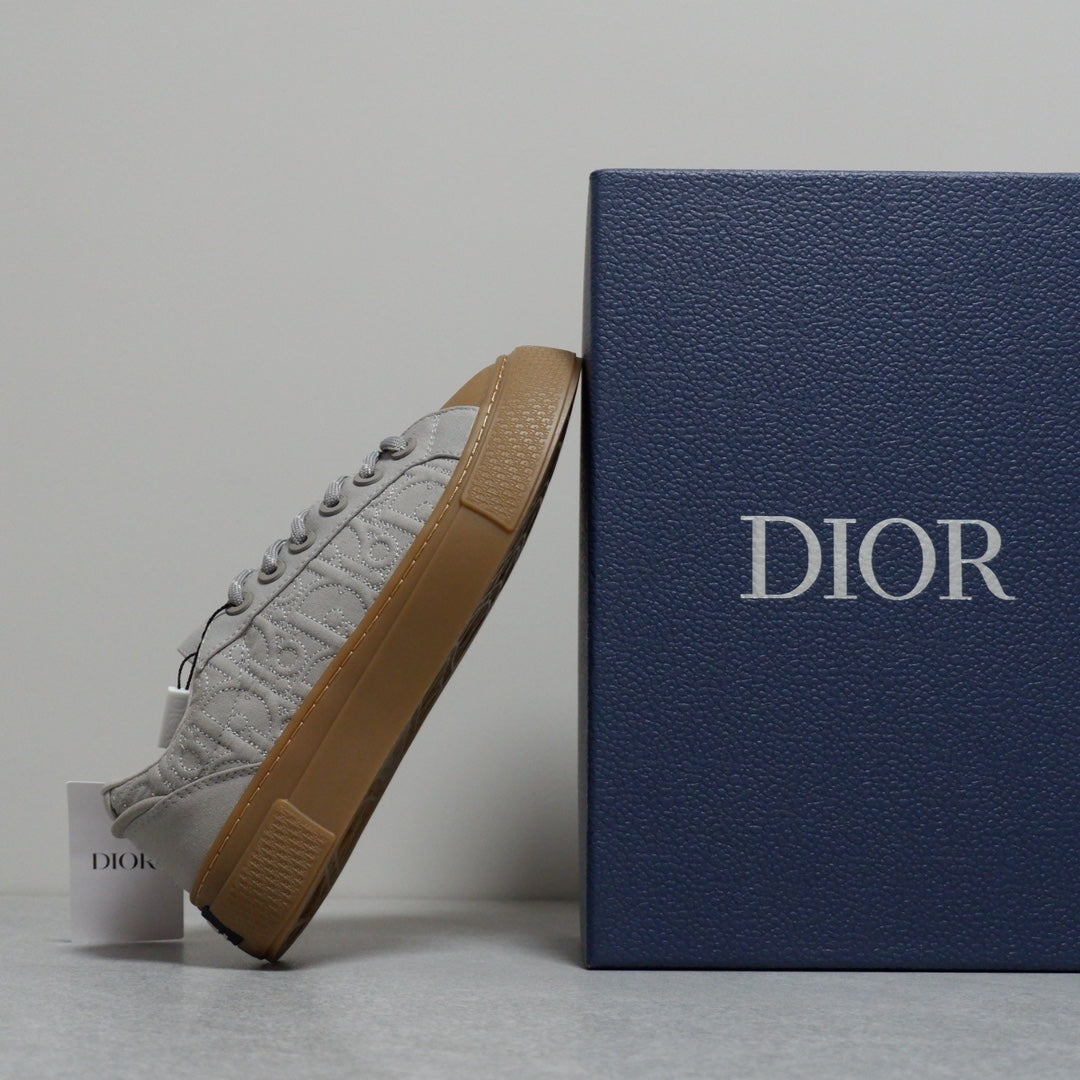 Designer Sneakers Shoes – Lifestyle Sneakers, Latest Sneakers