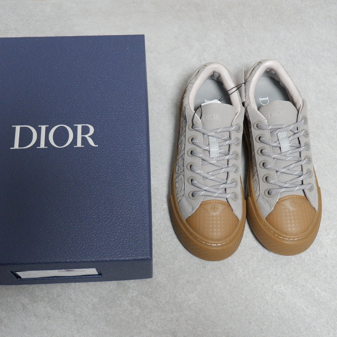 Designer Sneakers Shoes – Lifestyle Sneakers, Latest Sneakers