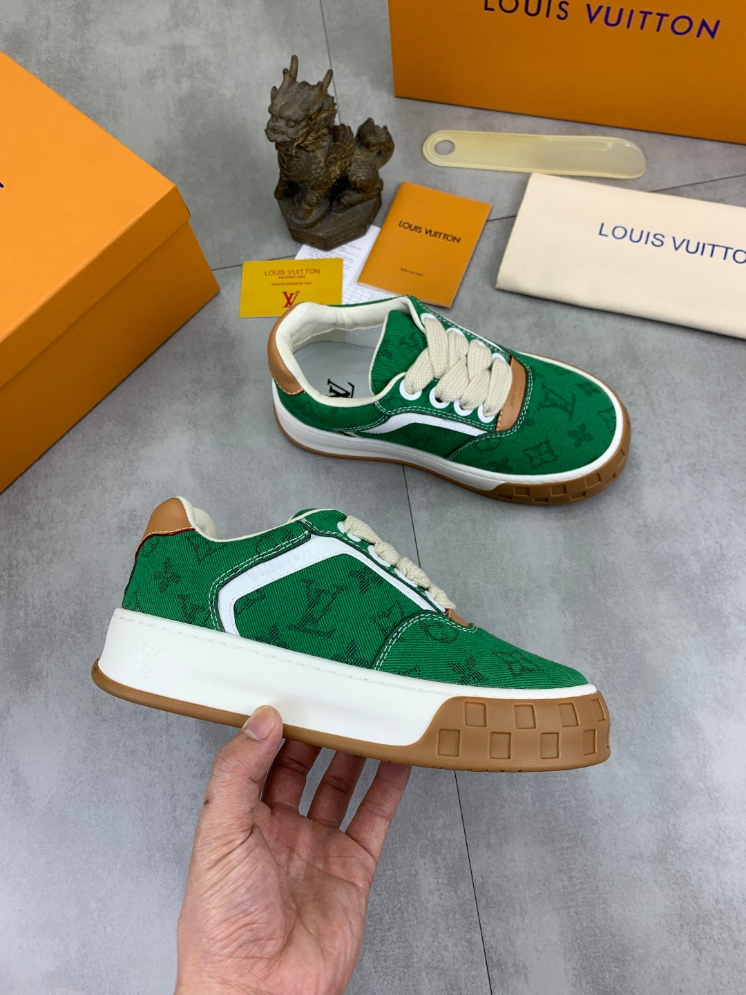 Designer Sneakers Shoes – Sneakers Shoes, Lifestyle Running Shoes, Latest Sneaker