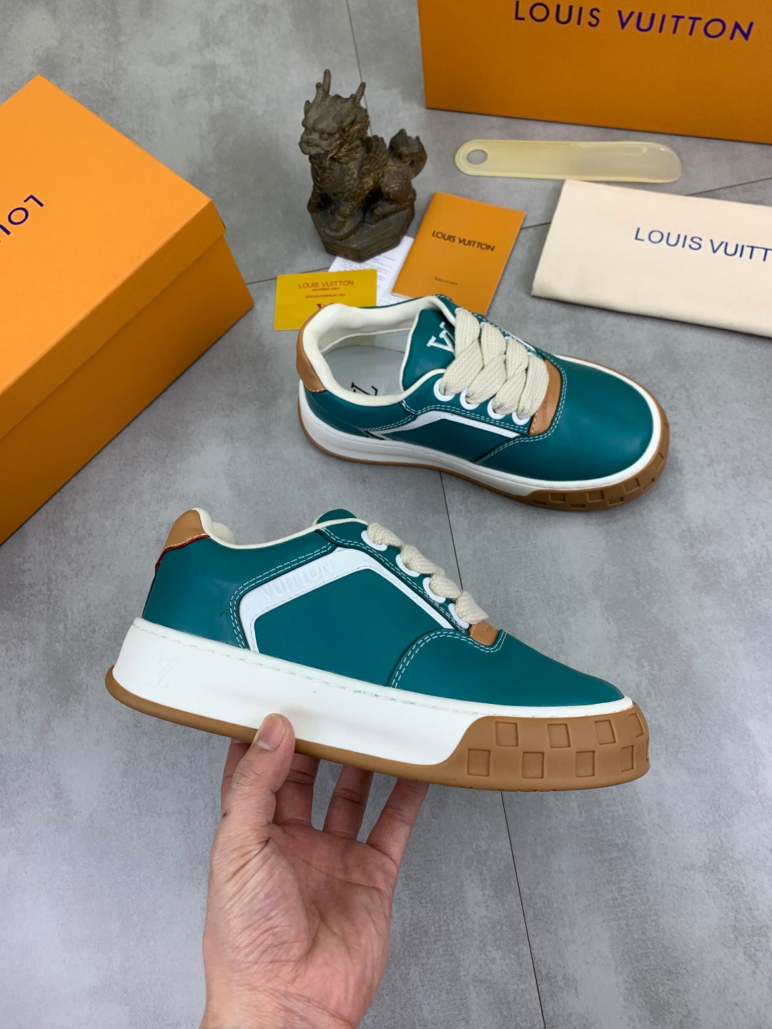 Designer Sneakers Shoes – Sneakers Shoes, Lifestyle Latest Sneakers, Men’s Casual Shoes
