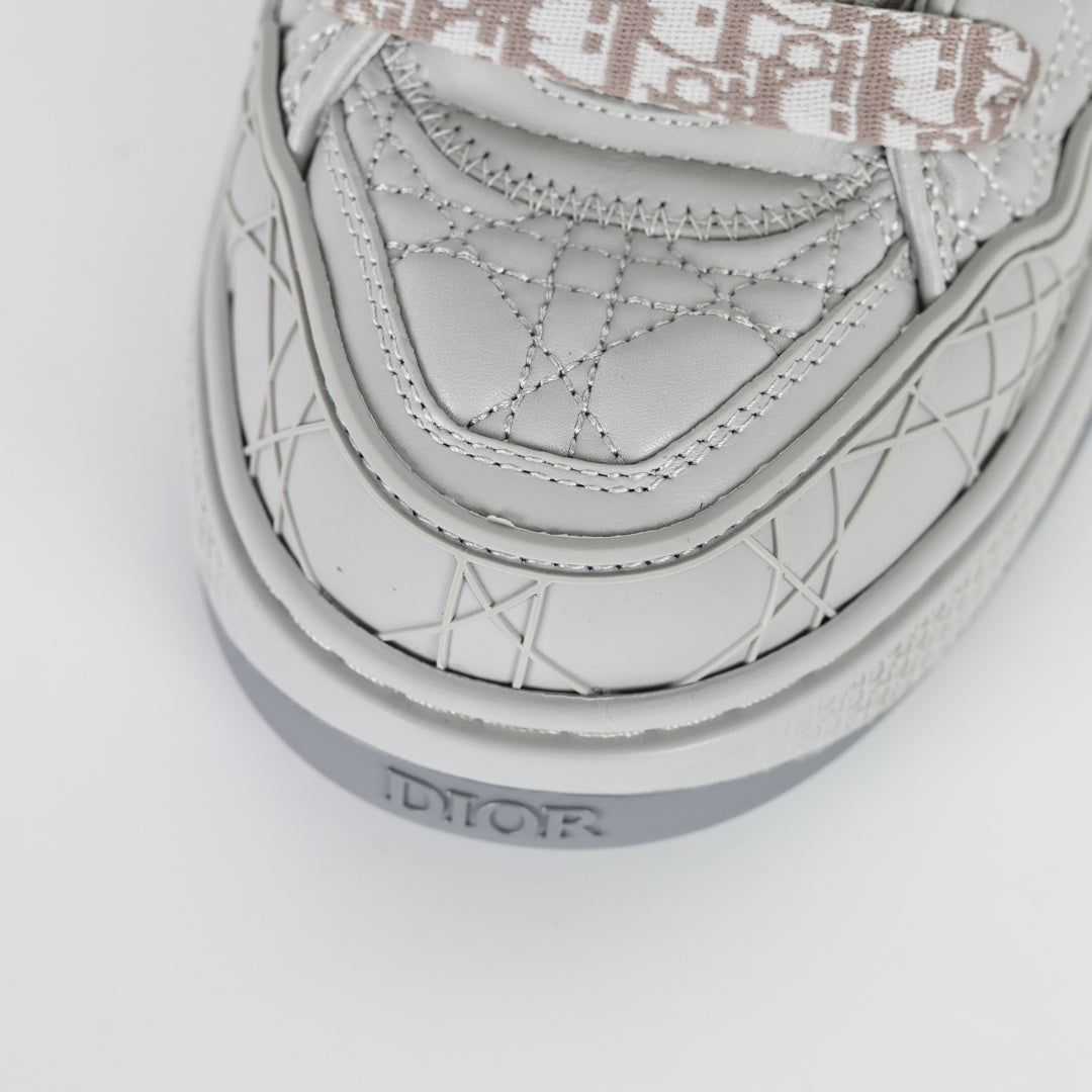 Designer Sneakers Shoes – Lifestyle Sneakers, Latest Sneakers