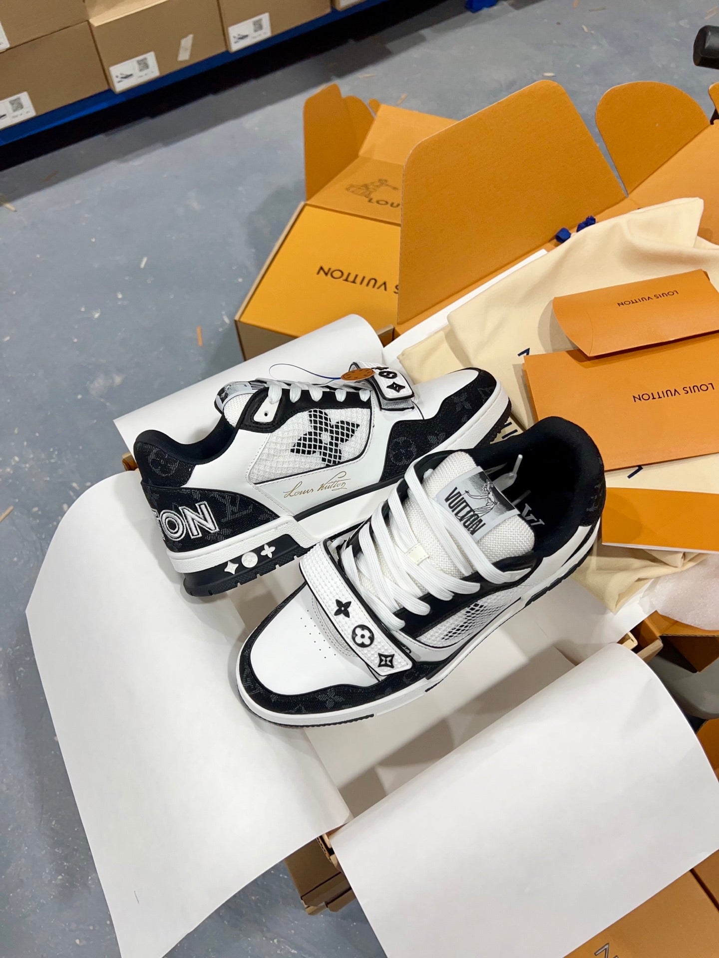 Designer Sneakers Shoes – Sneakers Shoes, Lifestyle Running Shoes, Latest Sneaker