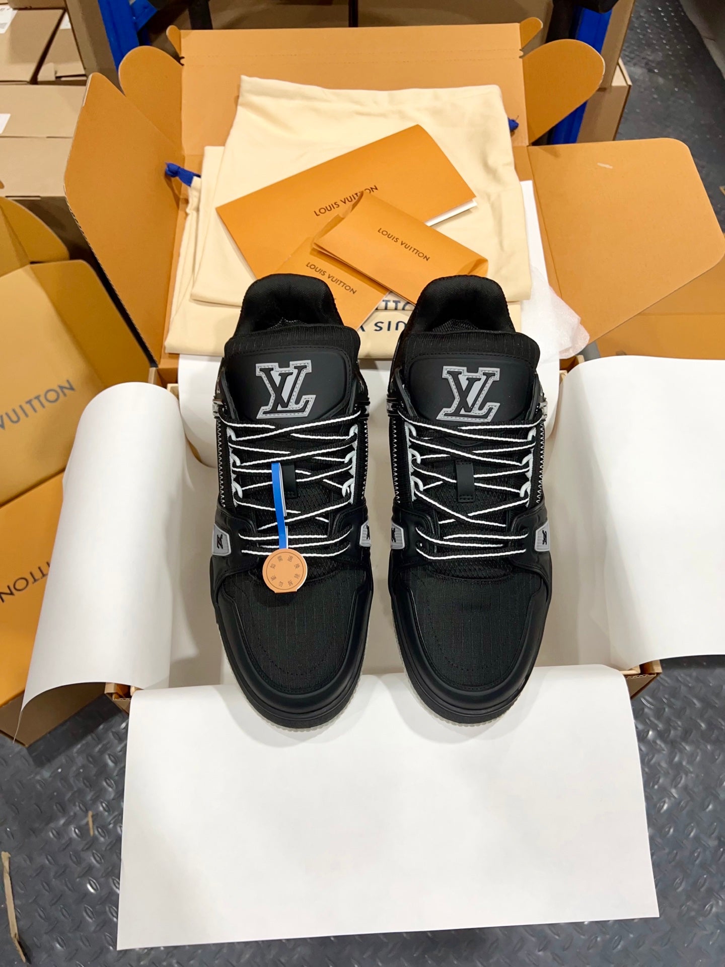 Designer Sneakers Shoes – Sneakers Shoes, Lifestyle Running Shoes, Latest Sneaker