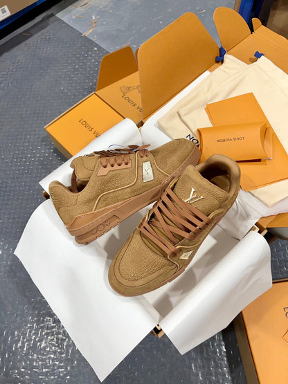 Designer Sneakers Shoes – Sneakers Shoes, Lifestyle Running Shoes, Latest Sneaker