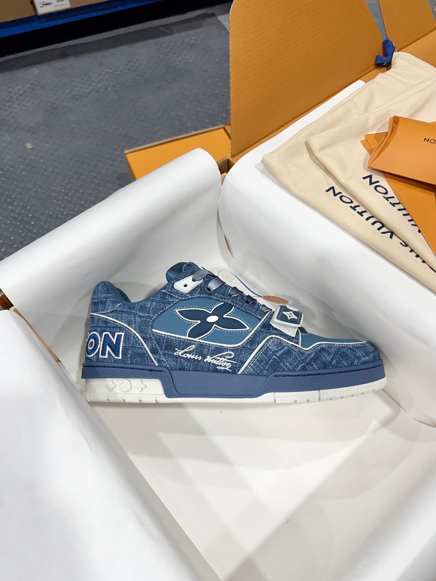 Designer Sneakers Shoes – Sneakers Shoes, Lifestyle Running Shoes, Latest Sneaker