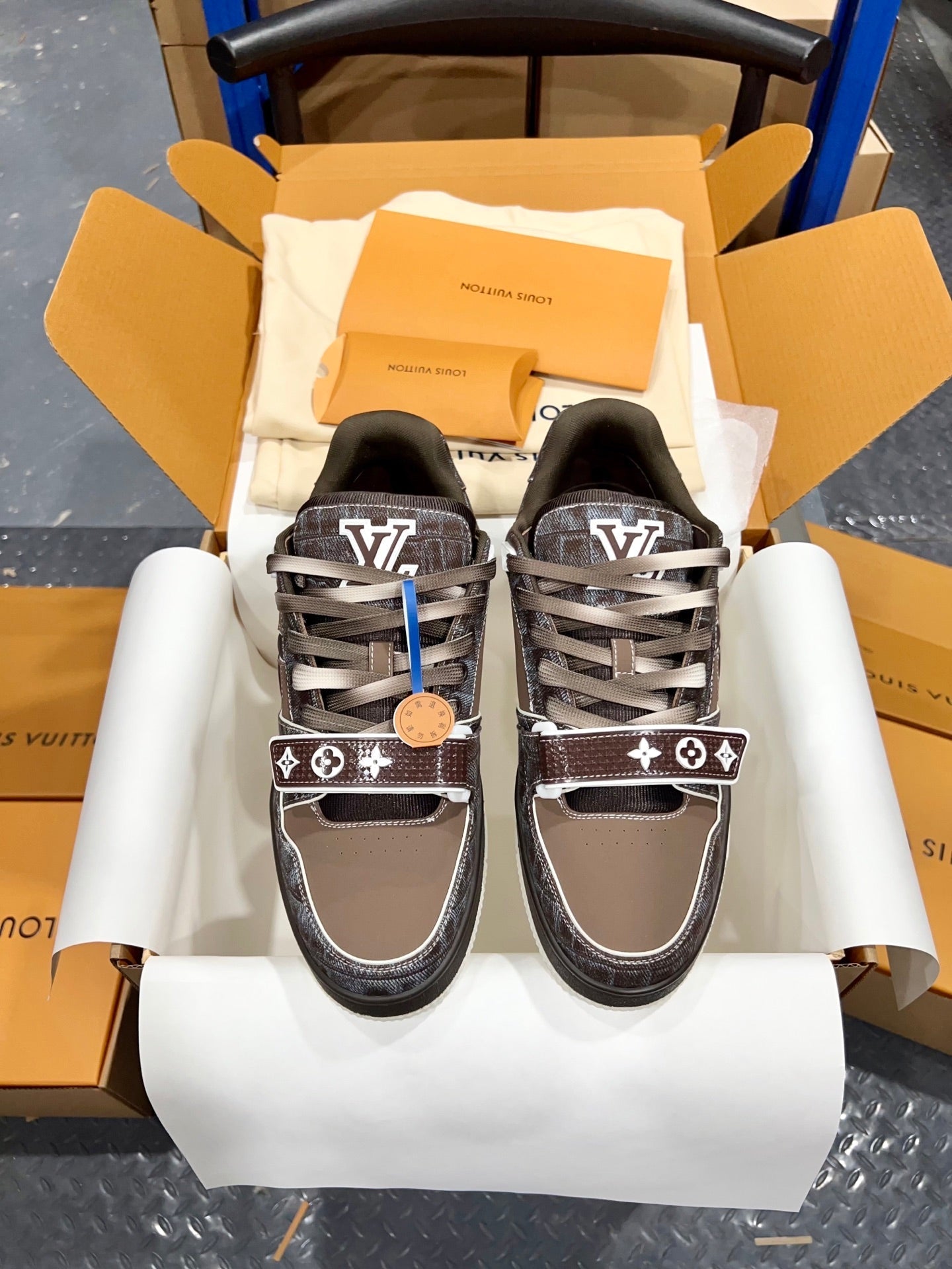 Designer Sneakers Shoes – Sneakers Shoes, Lifestyle Running Shoes, Latest Sneaker