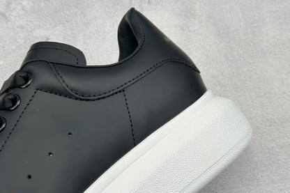 Designer Sneakers Shoes – Lifestyle Sneakers, Latest Sneakers