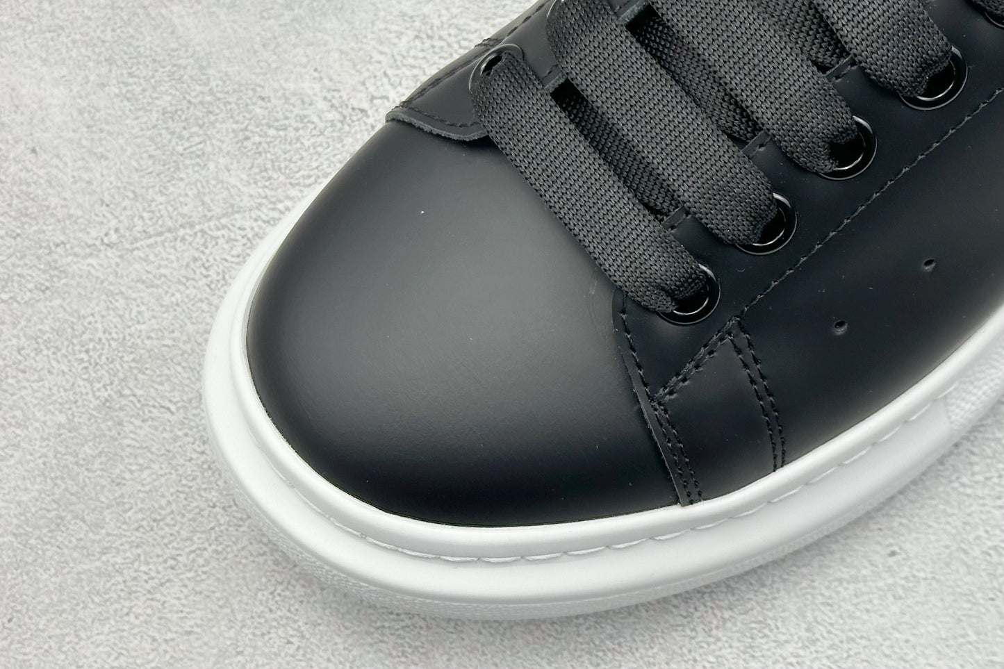Designer Sneakers Shoes – Lifestyle Sneakers, Latest Sneakers