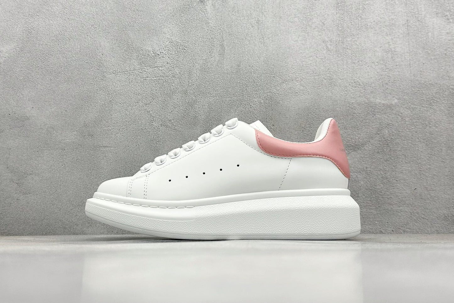Designer Sneakers Shoes – Lifestyle Sneakers, Latest Sneakers