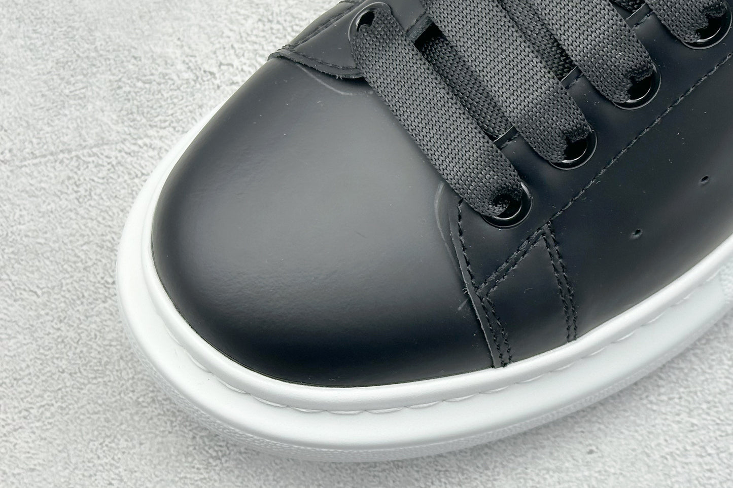 Designer Sneakers Shoes – Lifestyle Sneakers, Latest Sneakers