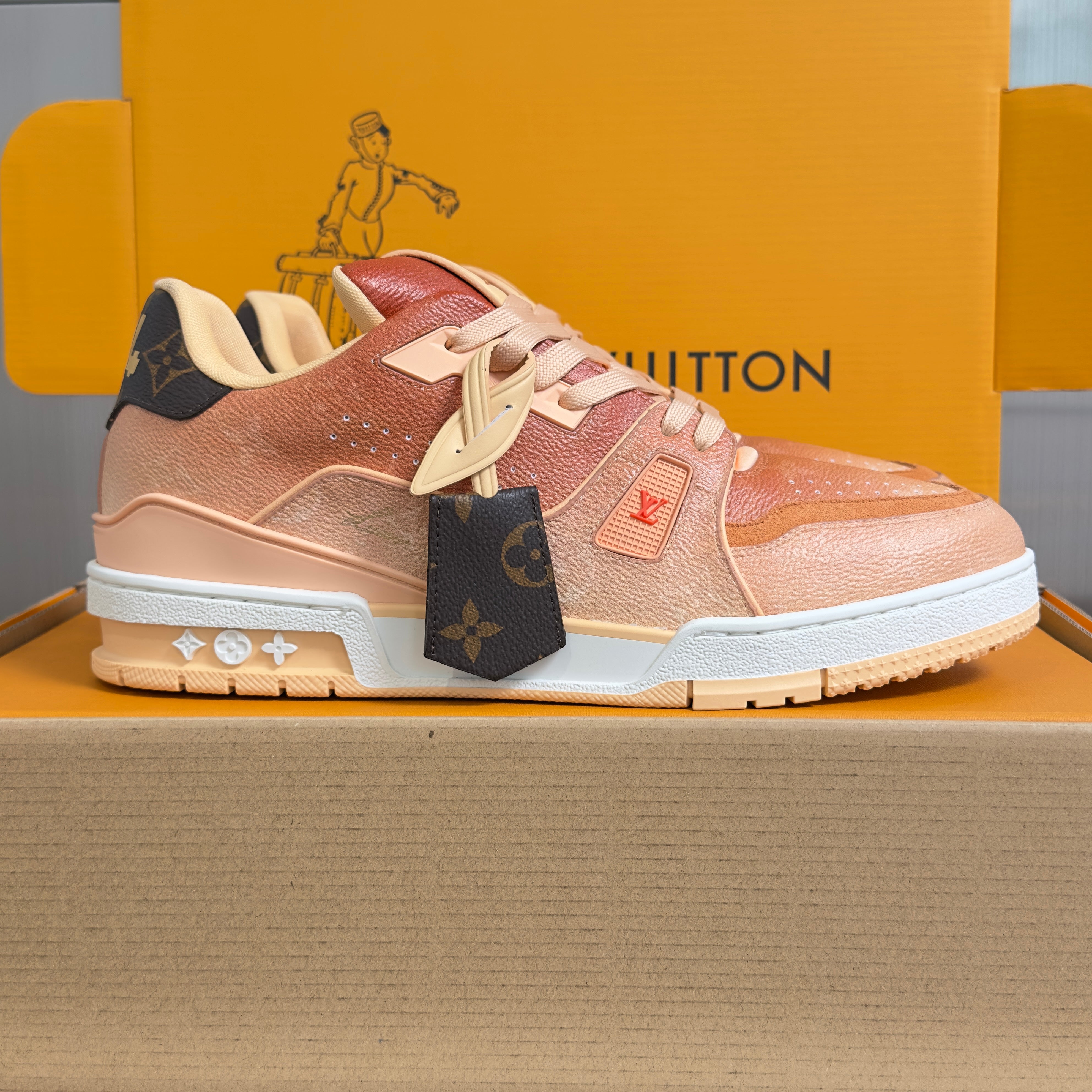 Louis Vuitton LV Trainer Sneakers for Men and Women – Premium Leather Designer Shoes