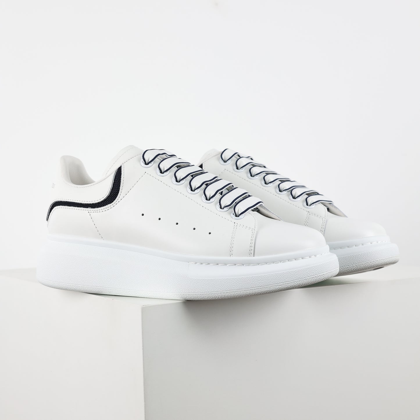 Designer Sneakers Shoes – Lifestyle Sneakers, Latest Sneakers
