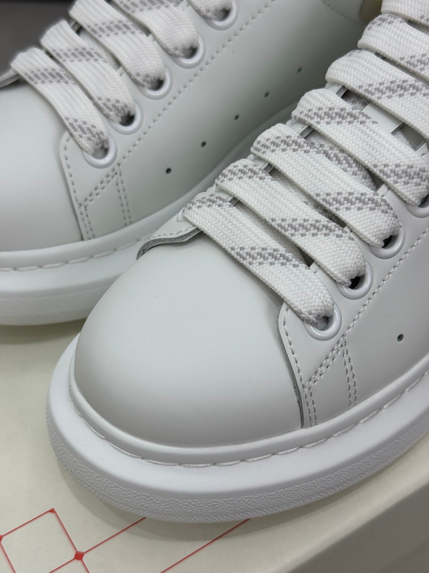 Designer Sneakers Shoes – Lifestyle Sneakers, Latest Sneakers