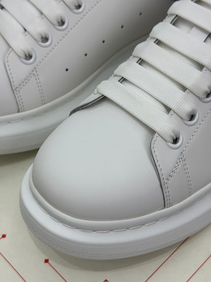 Designer Sneakers Shoes – Lifestyle Sneakers, Latest Sneakers
