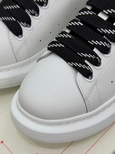 Designer Sneakers Shoes – Lifestyle Sneakers, Latest Sneakers