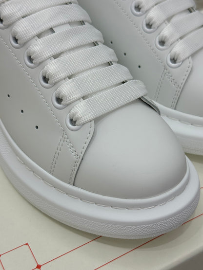 Designer Sneakers Shoes – Lifestyle Sneakers, Latest Sneakers