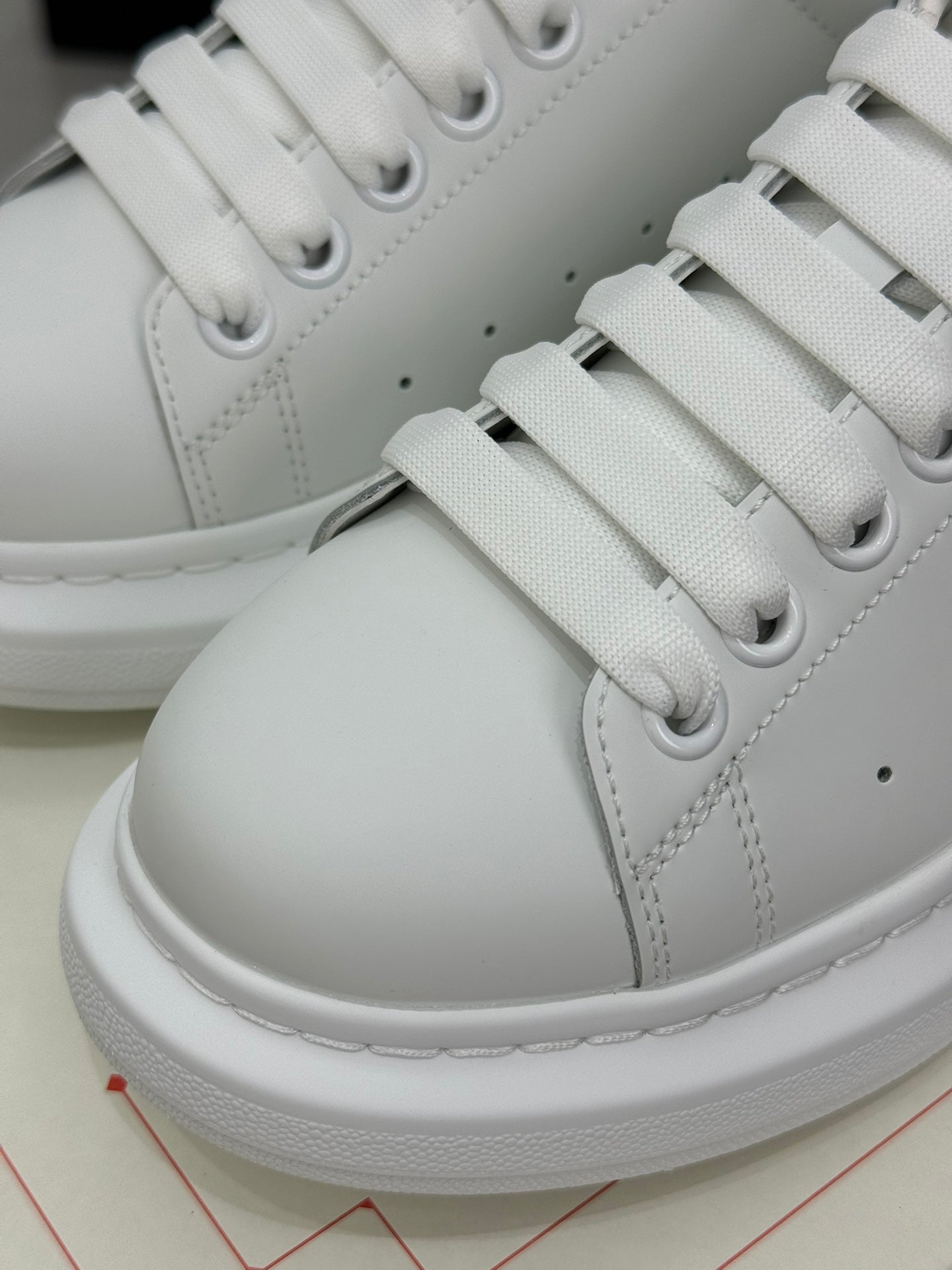 Designer Sneakers Shoes – Lifestyle Sneakers, Latest Sneakers