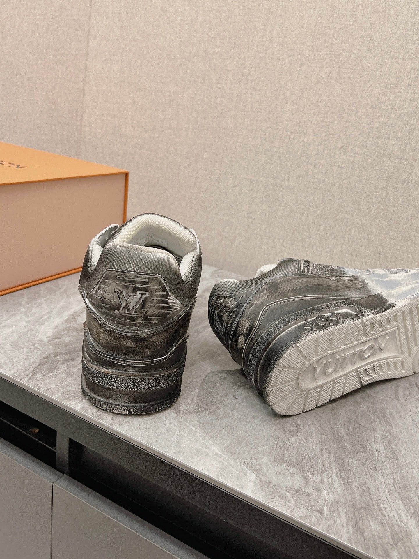Louis Vuitton LV Trainer Sneakers for Men and Women – Premium Leather Designer Shoes