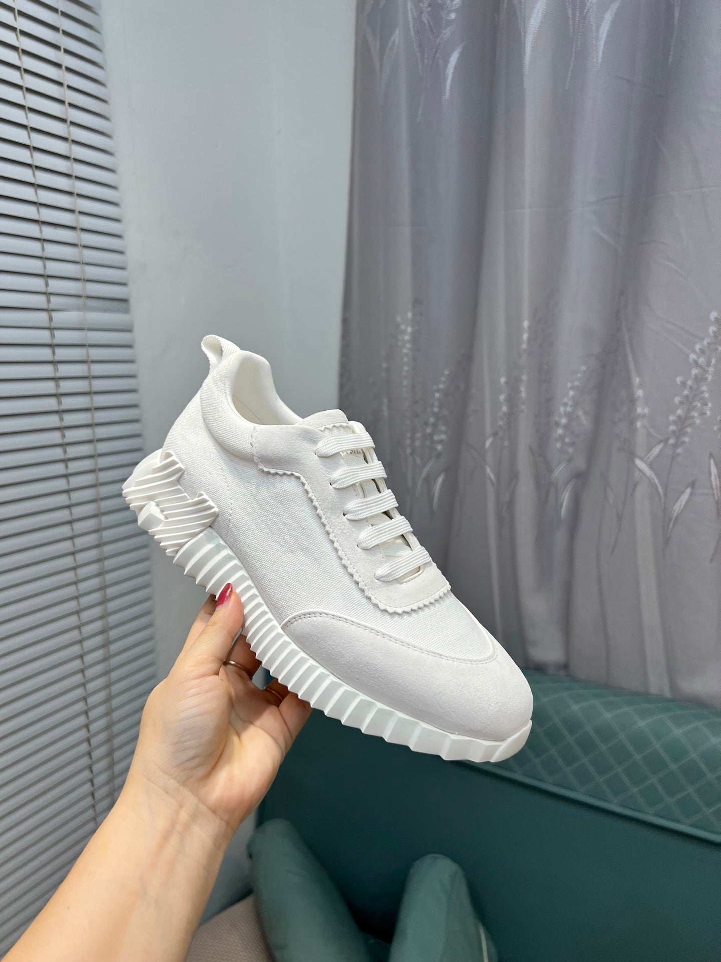 Designer Sneakers Shoes – Sneakers Shoes, Lifestyle Running Shoes, Latest Sneaker