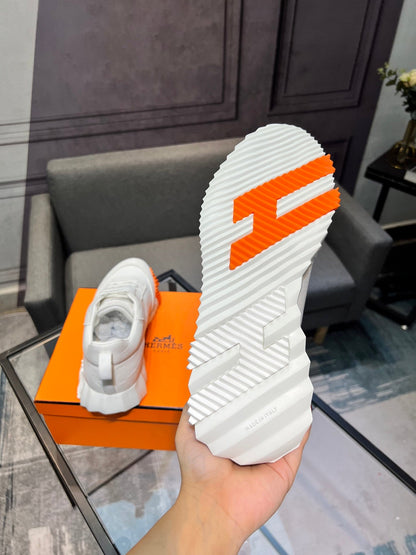 Designer Sneakers Shoes – Sneakers Shoes, Lifestyle Running Shoes, Latest Sneaker