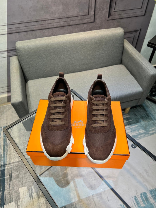 Designer Sneakers Shoes – Sneakers Shoes, Lifestyle Running Shoes, Latest Sneaker