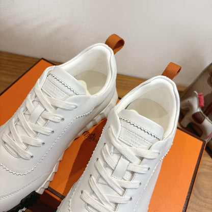 Designer Sneakers Shoes – Sneakers Shoes, Lifestyle Running Shoes, Latest Sneaker
